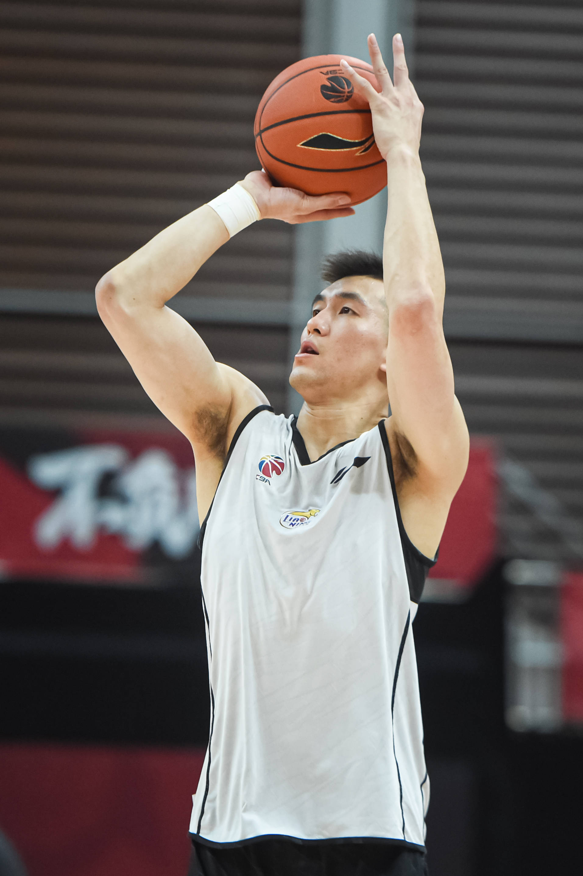 马洛塔：索默不需要任何建议，我们对他怀有极高的敬意和认可（马洛塔：索默无需建议，我们对他抱以最高敬意与肯定）