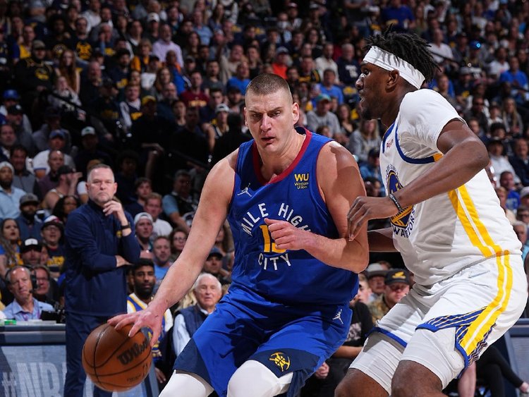 亚特兰大2-0佛罗伦萨，奥迪隆破僵，卢克曼建功（亚特兰大2比0佛罗伦萨：奥迪隆先拔头筹，卢克曼锁定胜局）