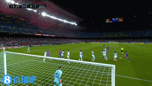 曼晚：阿莫林对达洛特进行一对一训练，已将其打造为进攻利器（曼晚：阿莫林单独指导达洛特，已将其塑造成进攻尖刀）