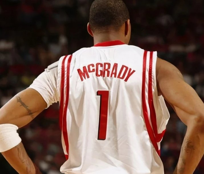 记者：兰克尔踢成都前夜溜去深圳见女友，次日回来裤裆有血（媒体称兰克尔赛前夜疑赴深圳探望女友，次日表现引发争议）