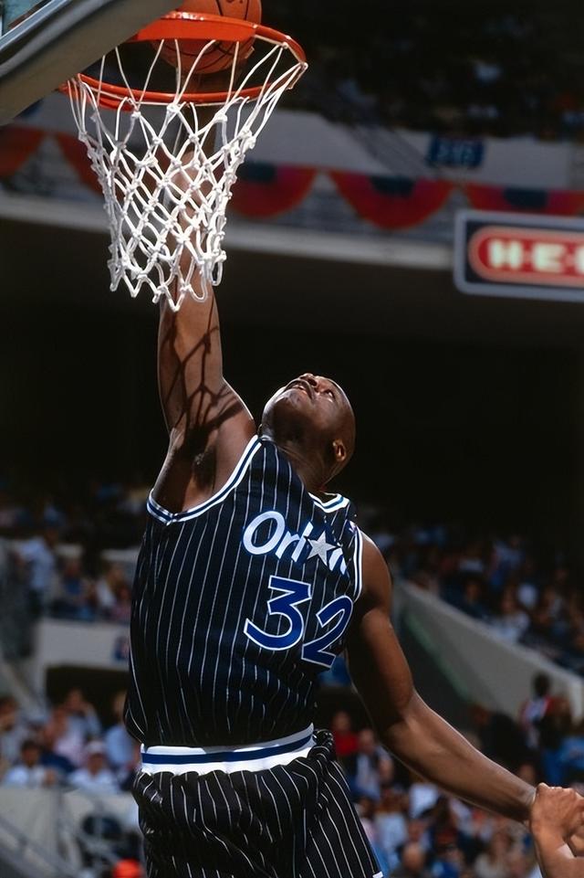 下半场继续委以重任！斯普利特针对指导杨瀚森（下半场仍扛重担！斯普利特对杨瀚森进行针对性指导）