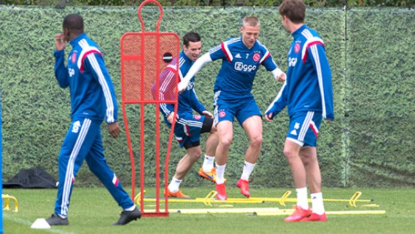 湖人遗憾落 湖人遗憾落